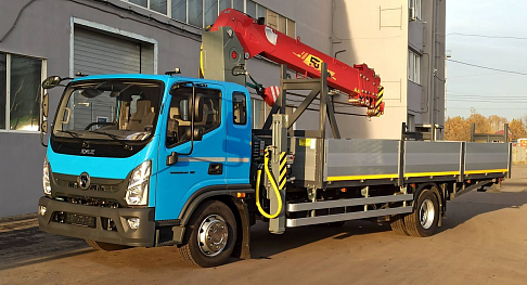 ГК «СТТ» и завод спецтехники «Смартэко» представили гибрид бортового крана-манипулятора с эвакуатором на шасси «Валдай 12»