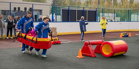 День машиностроителя отметили автозаводцы на стадионе «Чайка» (видео)