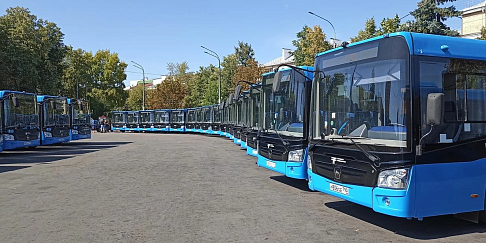 Российский рынок автобусов вступил в 2023 год в условиях турбулентности и отсутствия достаточной господдержки отечественных производителей