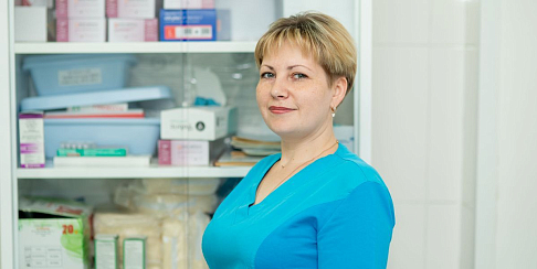 Список увлечений медсестры ЦМП «ГАЗ» Елены Комухиной обширен: от вязания до праздничных тортов