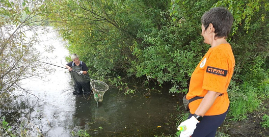 На втором парковом озере в Автозаводском районе состоялся первый водный субботник