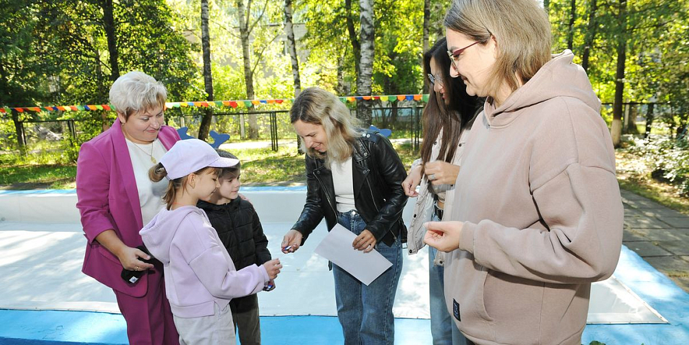 Волонтерская команда «Нижегородских моторов» реализовала проект «Дети - цветы жизни»