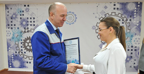 Торжественные церемонии посвящения в машиностроители прошли на Горьковском автозаводе 