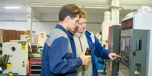 Более 70 автозаводских школьников принимают участие в проекте «Моя первая профессия»