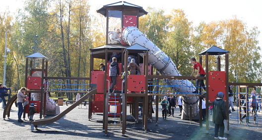 На втором Парковом озере открылся круглогодичный детский игровой комплекс