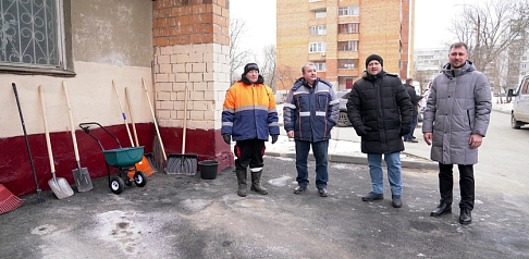 В Нижнем Новгороде выбирают «Лучшего дворника-2025» по зимней уборке