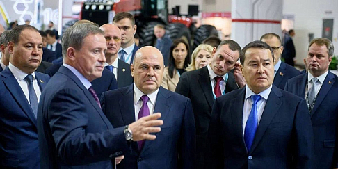 ГК СТТ представила широкий модельный ряд современного транспорта на международной промышленной выставке «Иннопром. Казахстан»