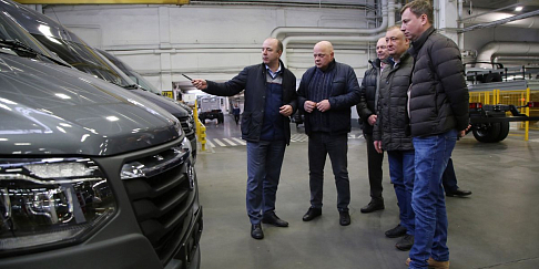 Руководители «Мострансавто» побывали на ГАЗе, начавшем сборку «Газелей CITY» по заказу транспортного предприятия Московской области