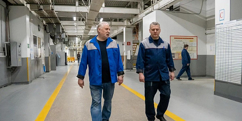 Сотрудники Ликинского автобусного завода получили награды на Празднике труда