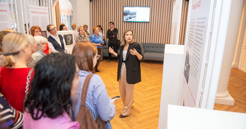 Выставка «Автозавод. Биография Победы» работает в Доме ветеранов Горьковского автозавода