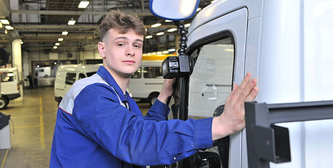 «Практика – это погружение во взрослую жизнь», - Денис Антонов, - 4-курсник НАМТ