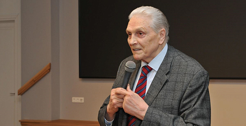 В преддверии Нового года в Доме ветеранов ГАЗа на дружескую встречу собрались бывшие руководители предприятия