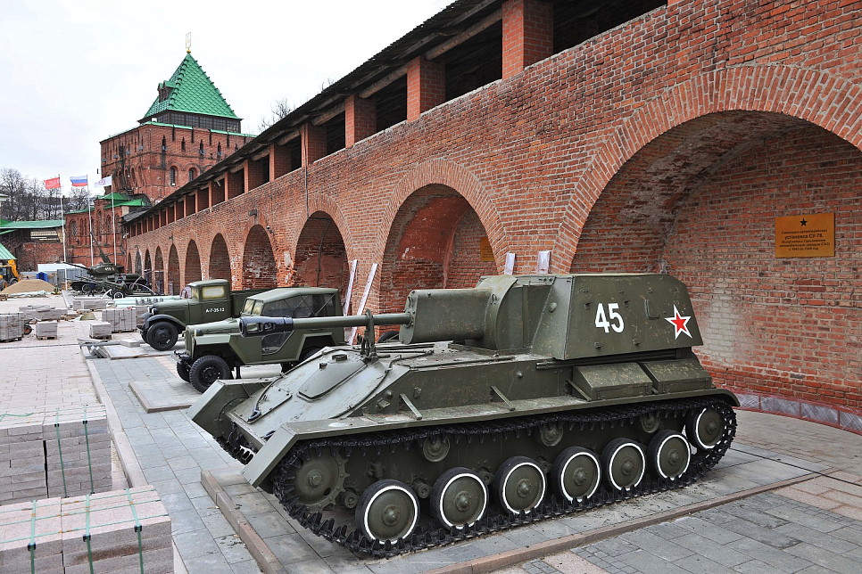 Реставрация экспозиции военной техники в Нижегородском кремле