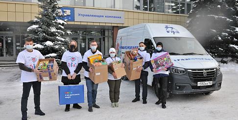 Из года в год на предприятиях «Группы ГАЗ» проходит волонтерская акция «Подари тепло детям»