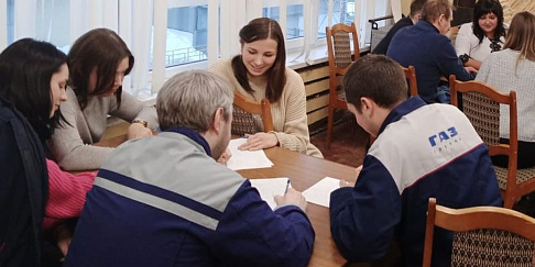 «Битва умов» состоялась на Ликинском автобусном заводе в преддверии Нового года