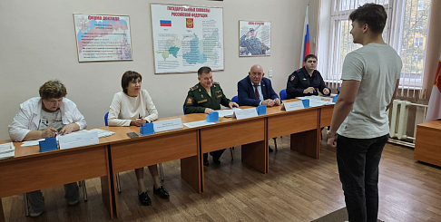 С 1 октября в России началась очередная призывная кампания