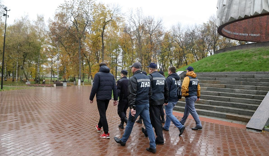 Более 400 административных правонарушений пресекли народные дружинники Автозаводского района в 2024 году