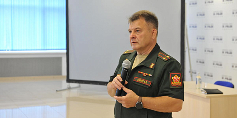 На ГАЗе состоялась очередная встреча сотрудников с военным комиссаром Автозаводского района Николаем Семчуком