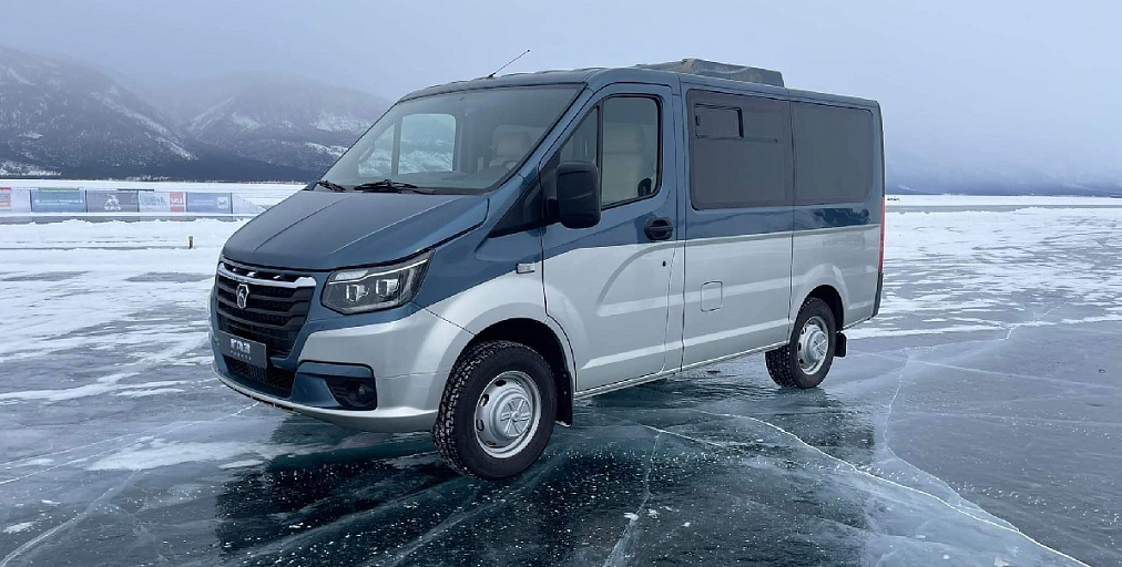 Горячий лед: команда «ГАЗ Рейд Спорт» участвует в фестивале скорости «Байкальская миля - 2022»