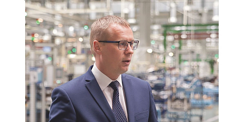 «Как только врач дал добро —  сразу пришёл на прививку», - 