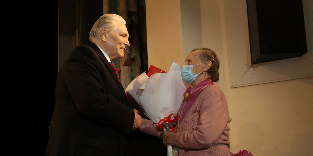 Праздник за праздником