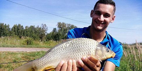 В самом конце жаркого августа сотрудники «Группы ГАЗ» соревновались в рыбной ловле