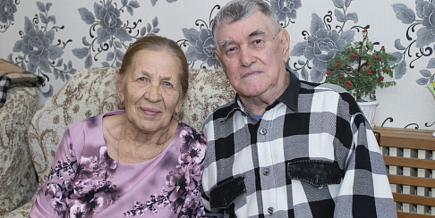 Наши ветераны: Борис и Людмила Серановы отметили бриллиантовую свадьбу