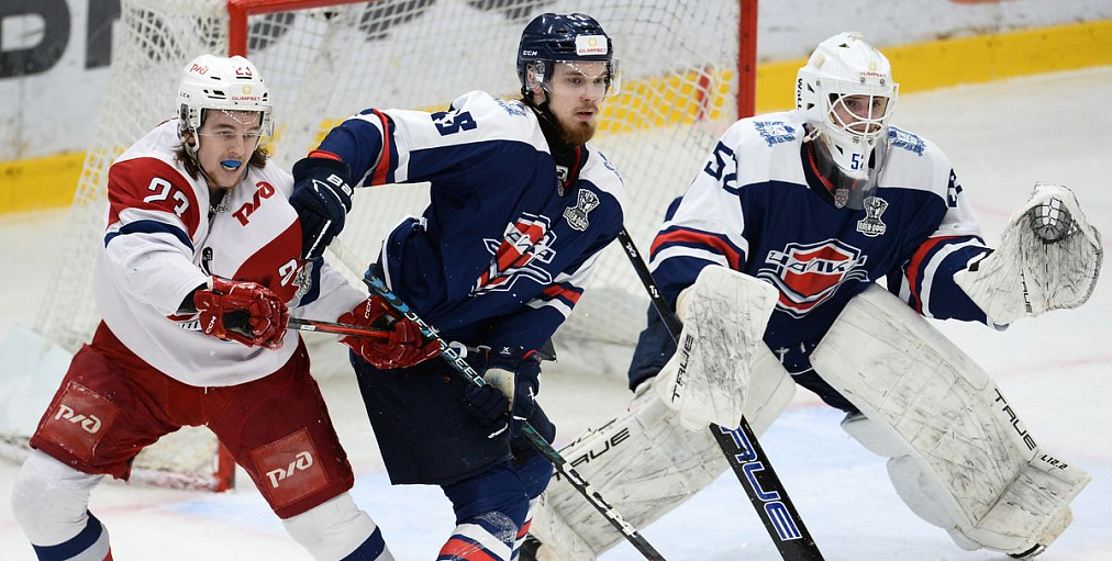 Нижегородская «Чайка», уступив в полуфинале Кубка Харламова ярославскому «Локо», закончила сезон с бронзой чемпионата МХЛ