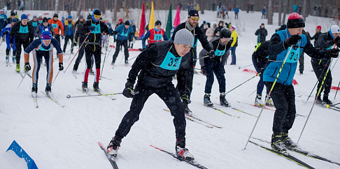 57 команд Горьковского автозавода приняли участие в празднике лыжных эстафет