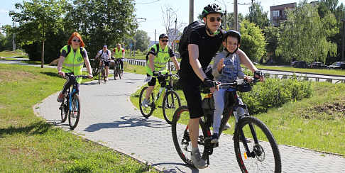 Сотрудники ГАЗа приняли участие в велопробеге, посвященном 90-летию профсоюза Горьковского автозавода и 800-летию Нижнего Новгорода
