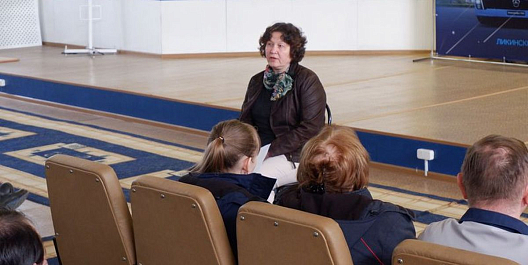 Врач-нарколог рассказала сотрудникам Ликинского автобусного завода о влиянии алкоголя и различных психоактивных веществ на здоровье