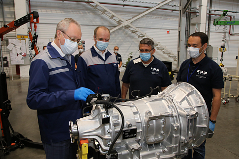 С ювелирной точностью