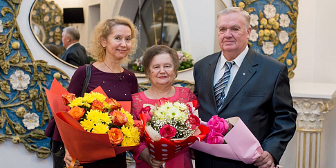 Любовь и дружба длиной в 55 лет: в ноябре отпраздновали 50-летие совместной жизни ветеран ГАЗа Николай Купоросов и его супруга Татьяна