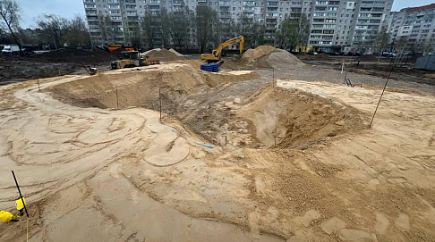 Работы по планировке территории под скейт-парк начались на улице Мончегорской