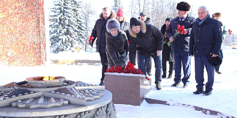 Защитим память героев