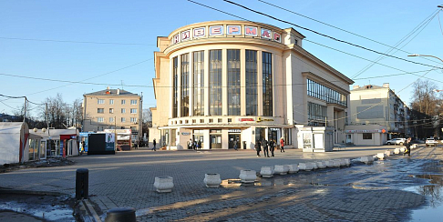 Площадь перед Автозаводским универмагом будет благоустроена