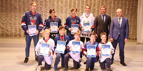 Яркой жизни в хоккее!