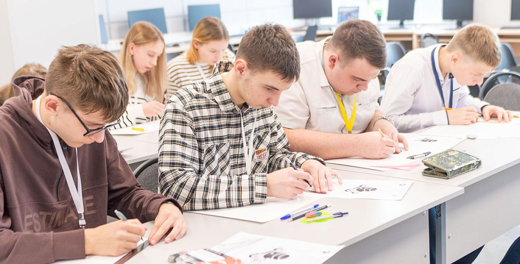 На базе Горьковского автозавода прошла инженерная олимпиада для старшеклассников