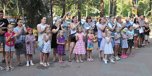 Акция «Щедрый портфель» прошла в Автозаводском районе в преддверии 1 сентября