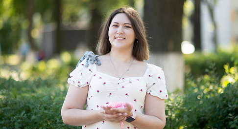 Изготовление объемных поделок на 3D-принтере - новое увлечение водителя электропогрузчика ПГА Кристины Трухиной