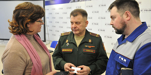 На ГАЗе состоялась очередная встреча сотрудников с военным комиссаром Автозаводского района