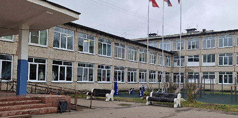 В рамках программы «Новый социальный вектор» в школе №5, подшефной Ликинского автобусного завода, установлены новые окна