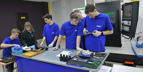 Девять мастерских модернизируют в Павловском автомеханическом техникуме им. И.И. Лепсе по программе «Новый социальный вектор»