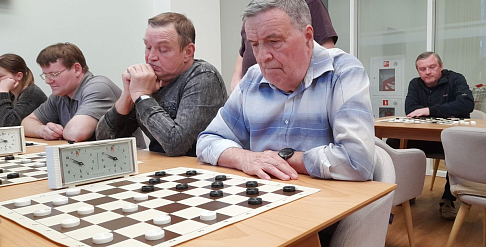 Cостоялось первенство Горьковского автозавода по русским шашкам