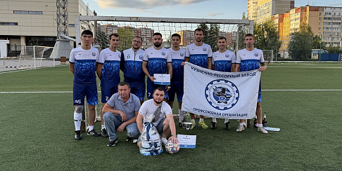 Команда кузнечно-рессорного завода в четвертый раз выиграла корпоративный турнир по мини-футболу