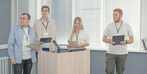 Еще студенты и уже сотрудники «Группы ГАЗ»: завершился второй этап обучения в «Академии IT»