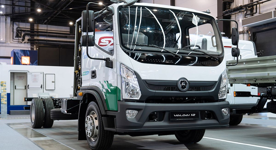 Автомобили с газовыми двигателями представила ГК «СТТ» на Петербургском международном газовом форуме – 2025