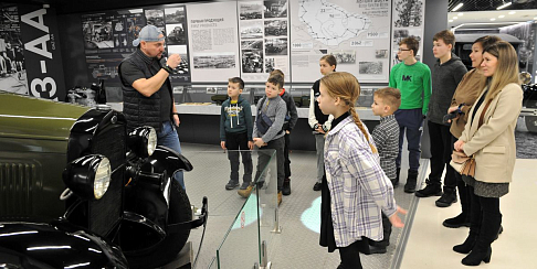 Горьковский автозавод организовал для семей мобилизованных сотрудников экскурсии в открытый после реконструкции Музей истории «ГАЗ»