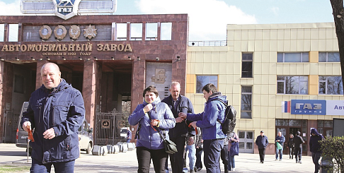 В «Группе ГАЗ» прошла ежегодная акция по раздаче георгиевских ленточек